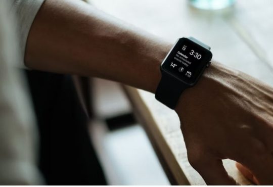 Stylish Smartwatches Redefining Fashion & Function in 2025
